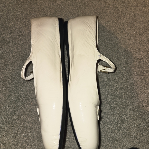 Prada Women's White Patent Mary Jane Flats - Picture 9 of 15